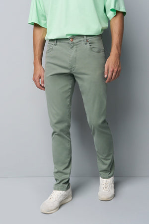 SLIM 9-6186 HIGH PERFORMANCE MICRO STRUCTURE