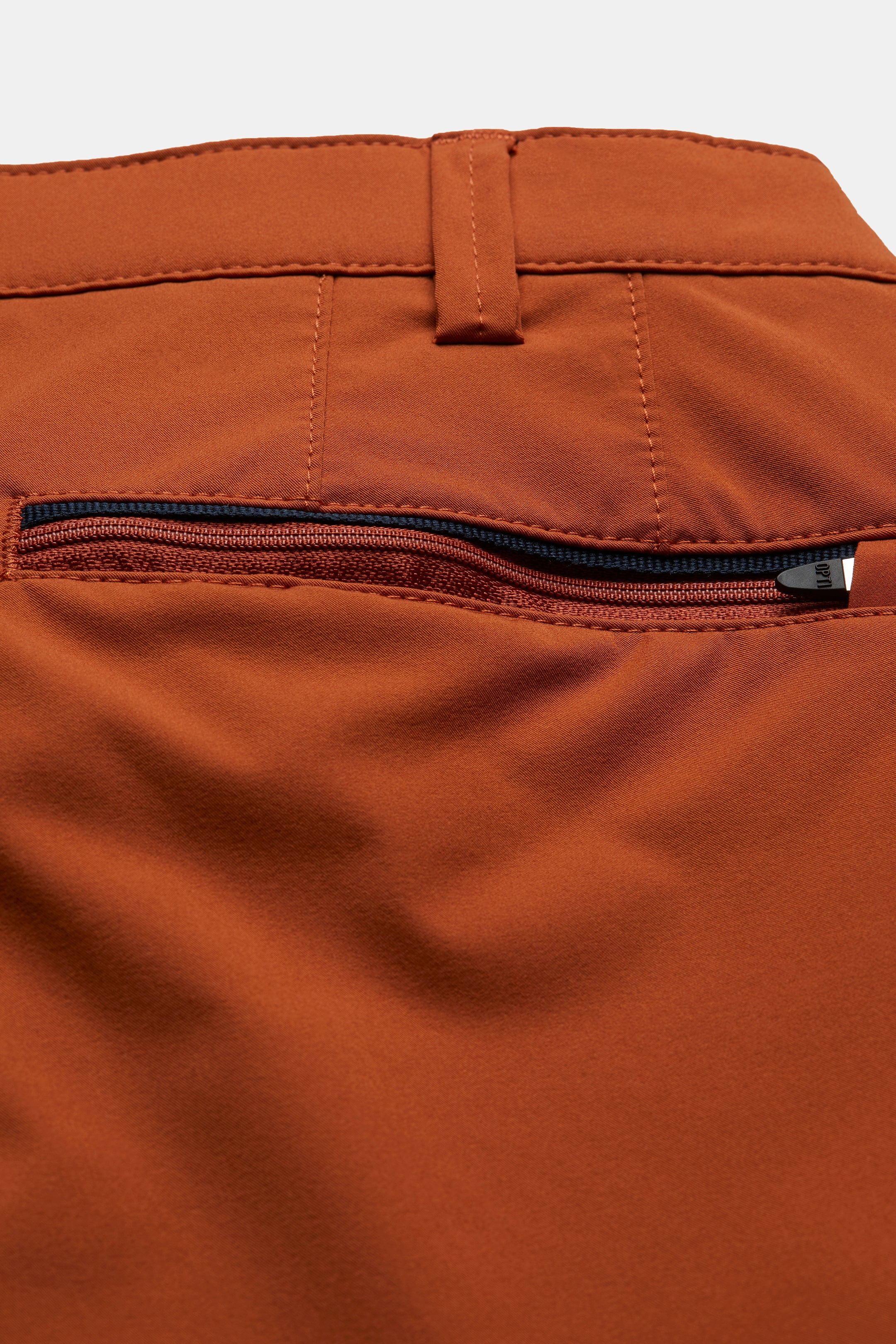 B-Arran 1-8070 ACTIVE • SHORT