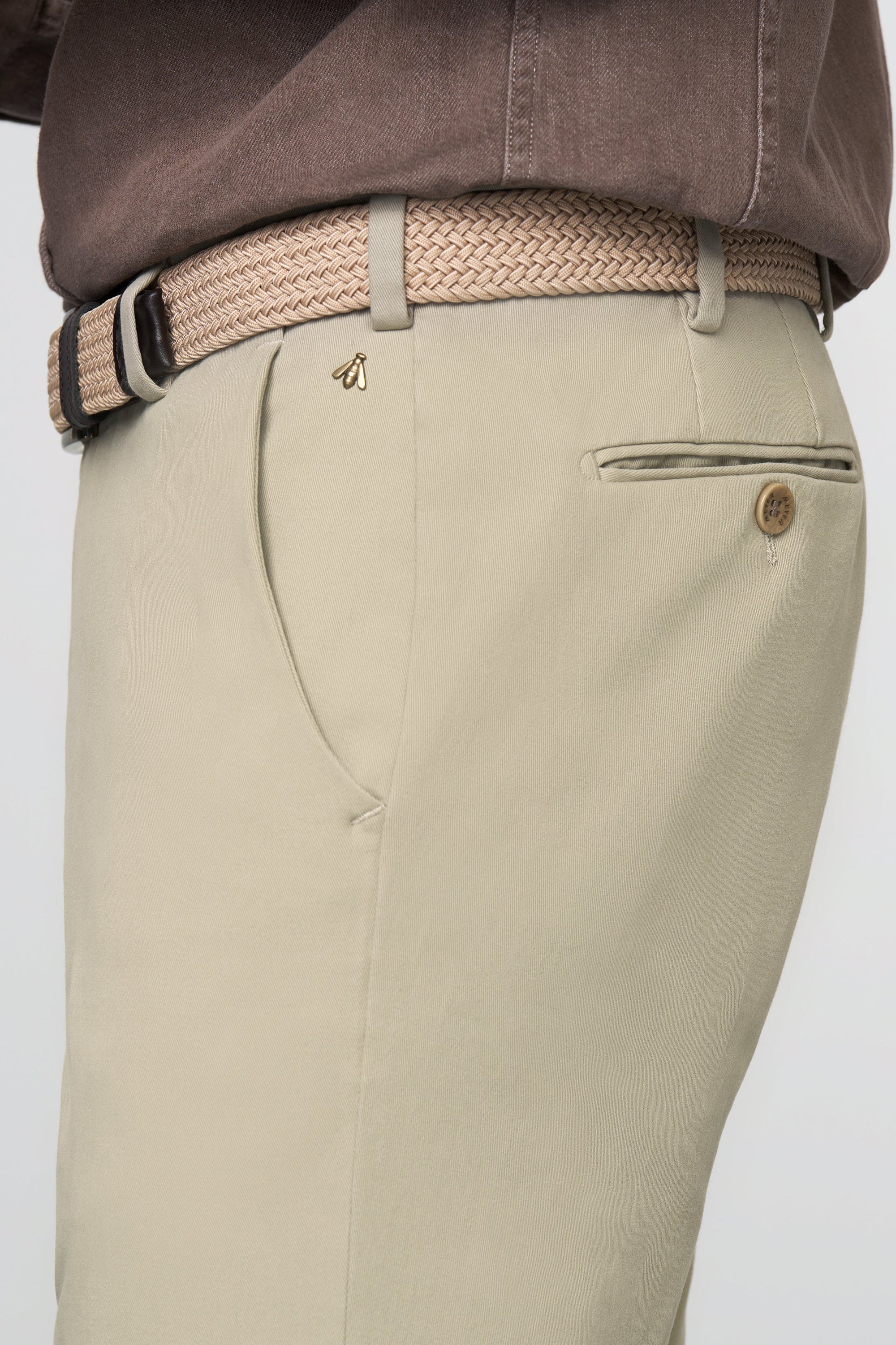 Bonn 2-8609 DELUXE CO ∙ CASHMERE